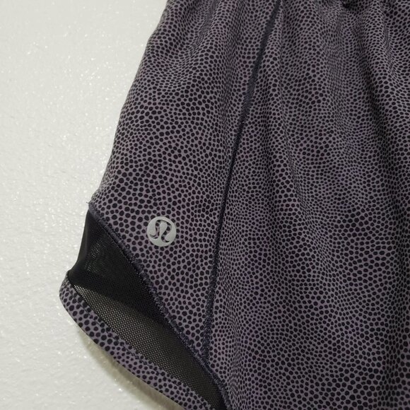 Lululemon Hotty Hot Short - Picture 9 of 10
